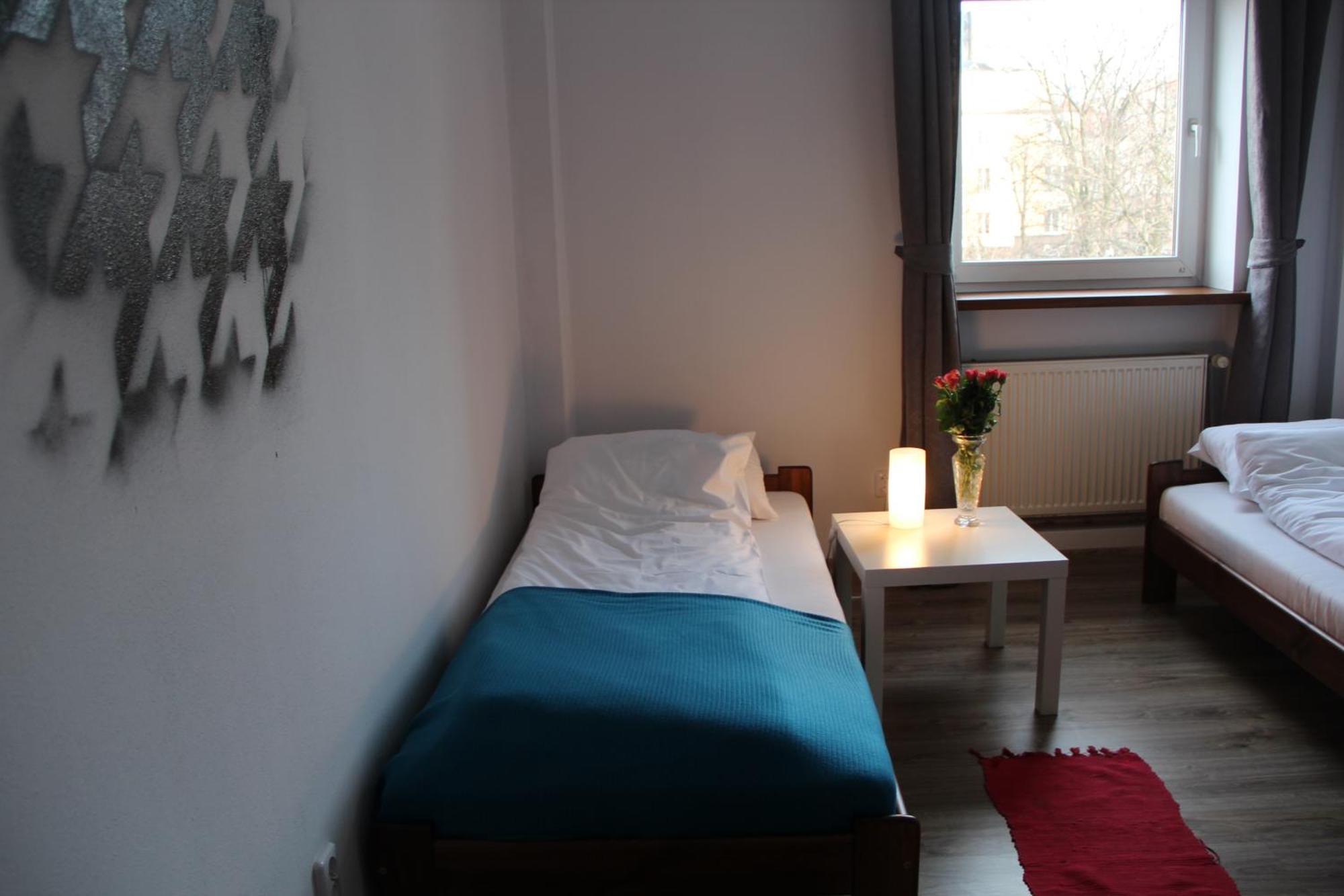 Baba Hostel Kaliszki Buitenkant foto